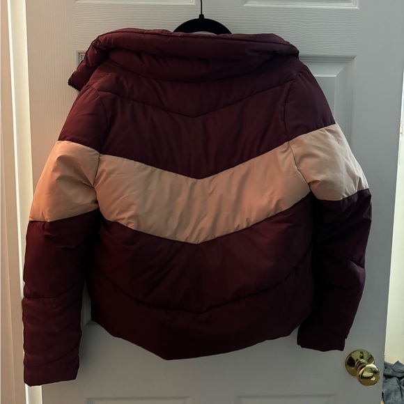 Abercrombie puffer jacket - Picture 5 of 6